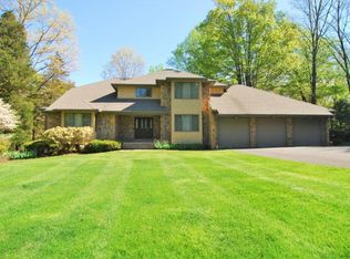 4 Alpine Dr, Columbia, NJ 07832