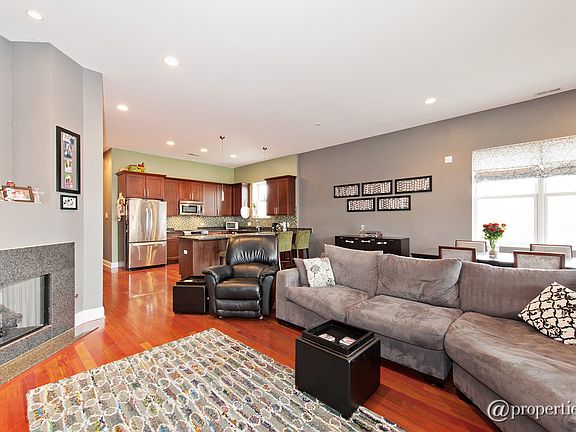 Kitchen/Living Room