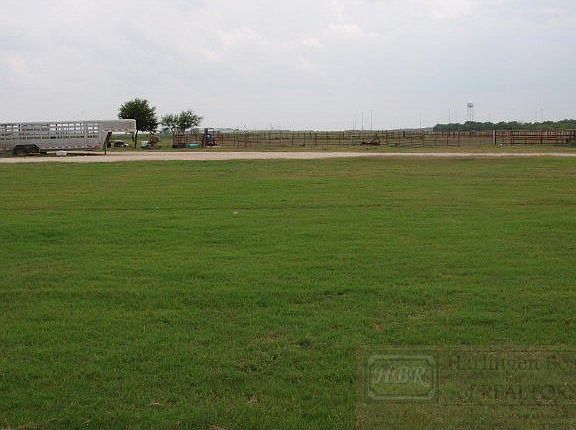 5th image of 1364 Highway 186 E