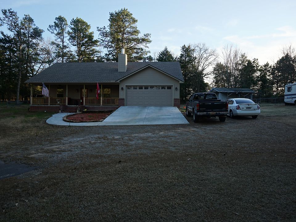 1st image of 706 N Sherman Cir