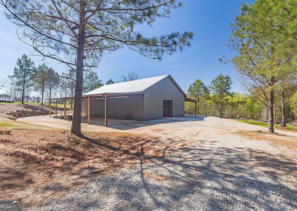 1st image of 2 Coweta Heard Rd