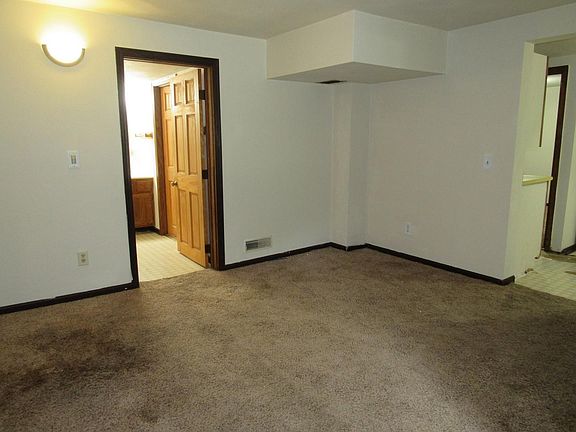 2nd image of 318 Mandt Pkwy #1