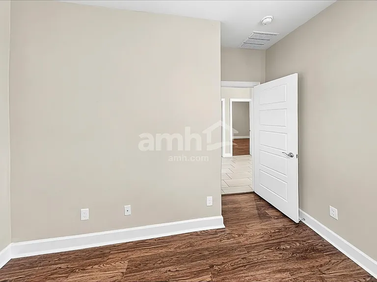 18264 W Thunderhill Pl — Photo 17