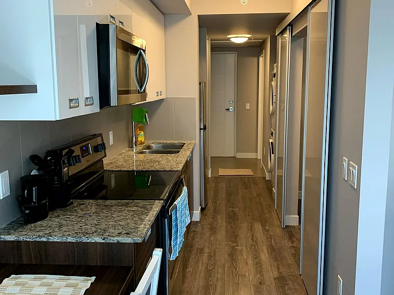 308 Lester St #410 — Photo 4