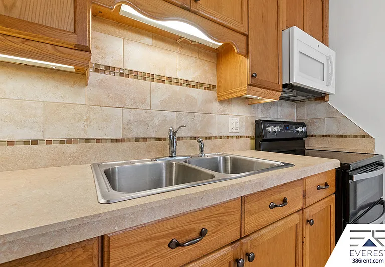 618 S Lanvale Ave — Photo 19