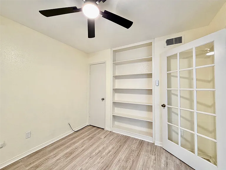 2120 Wilcrest Dr #121 — Photo 20