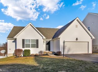 225 Azalea Dr, Windsor, PA 17366