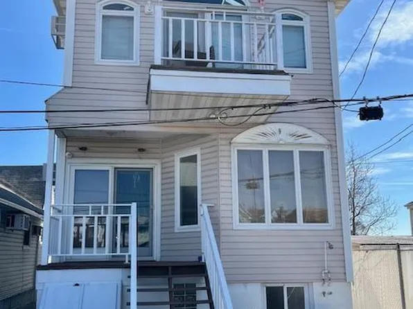 7 Bartlett Pl, Brooklyn, NY 11229