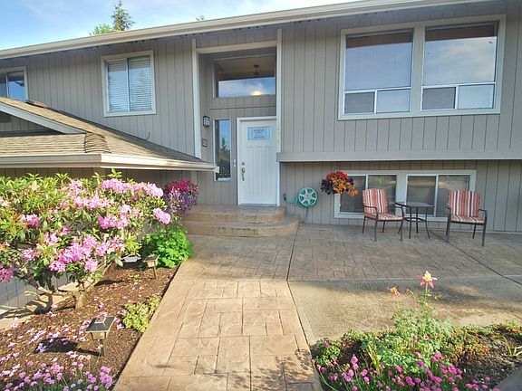 2nd image of 204 186th St E