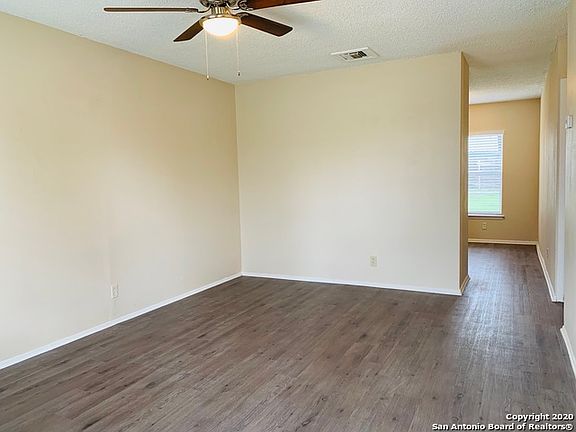 2nd image of 8910 Seacliff St