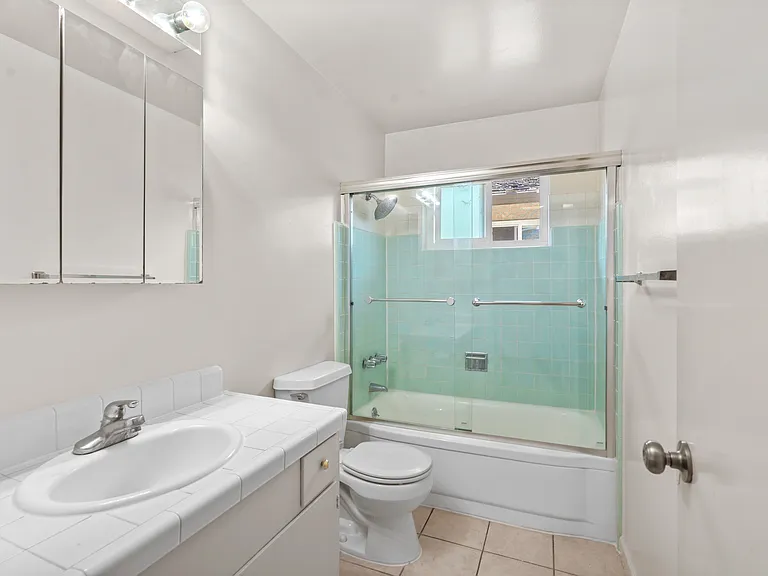 1235 Francisco Ave #C — Photo 10