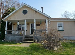 5221 W Temperance Rd, Ottawa Lake, MI 49267