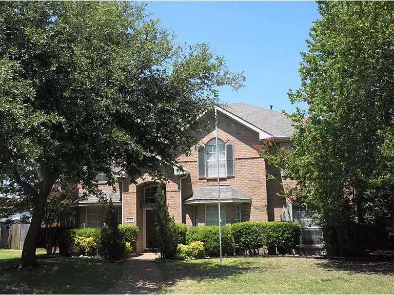 4425 Cedar Valley Dr — Photo 4