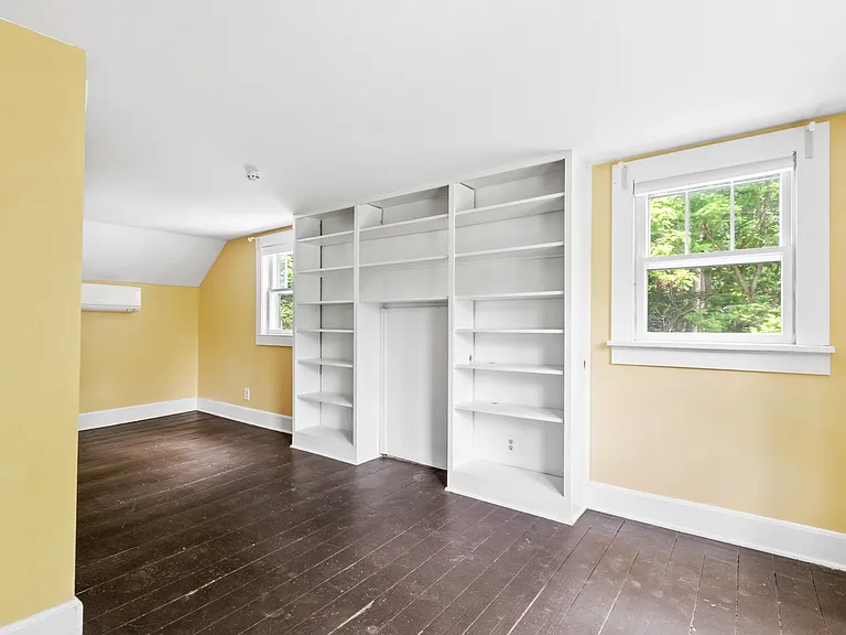 Bedroom 4 (upstairs)
