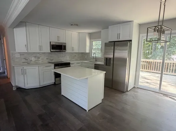 6702 Stansbury Ct, Fredericksburg, VA 22407