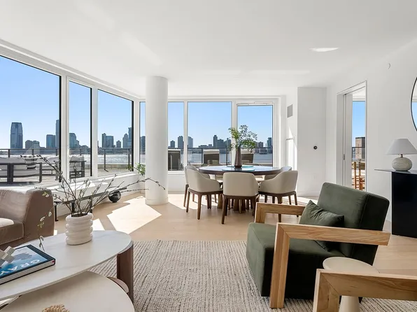 450 Washington St APT 702, New York, NY 10013