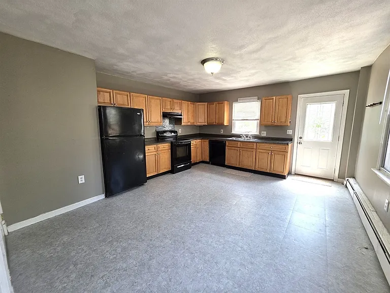 223 Main St #223 — Photo 3
