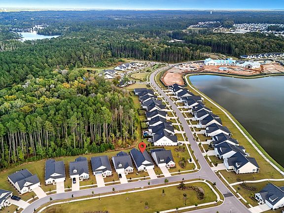 5th image of 1106 Coastal Creek Ct