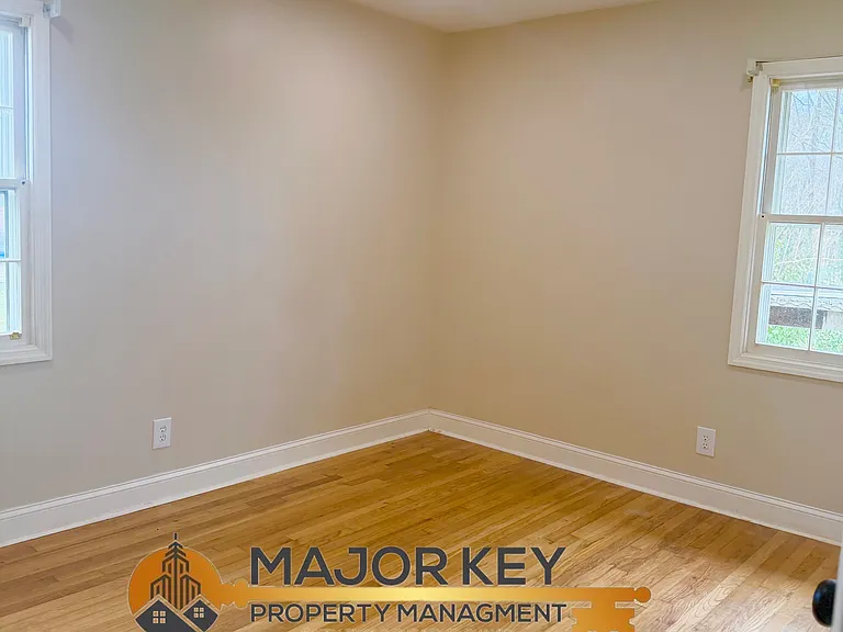 4178 Suzanne Ln — Photo 10