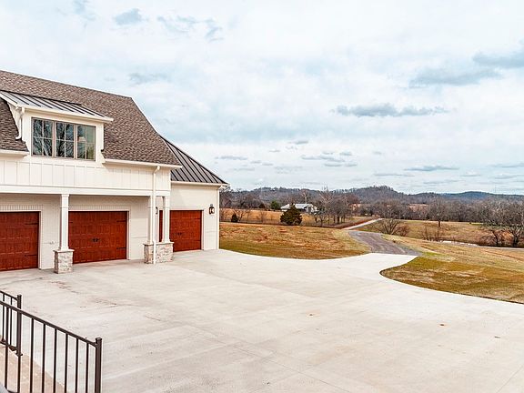 5th image of 197 E Bugg Hollow Rd