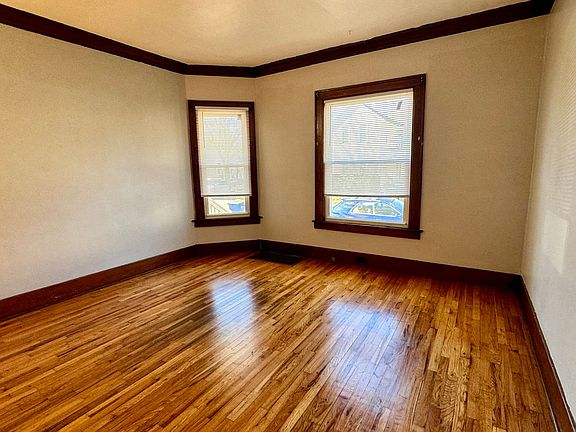 3rd image of 612-614 Pettibone Ave NW #1