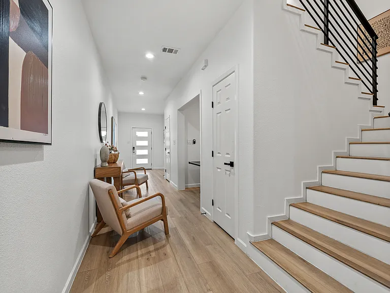 2214 Hooper St — Photo 5