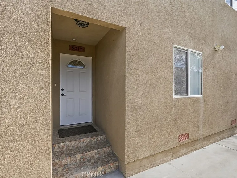 5017 S Halldale Ave #2 — Photo 2