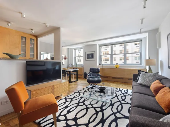 63 East 9th Street image 1 of 10