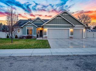 11923 W Hiawatha Dr, Boise, ID 83709