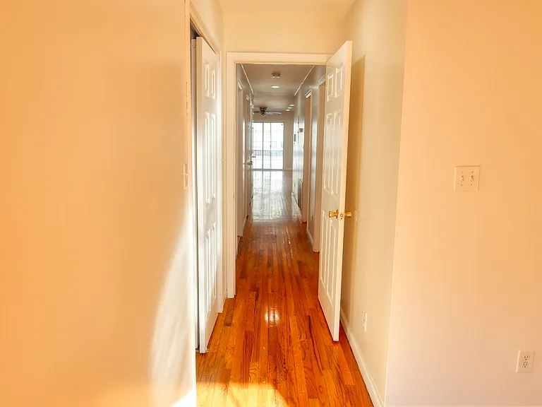 31 Hanford St #1 — Photo 11
