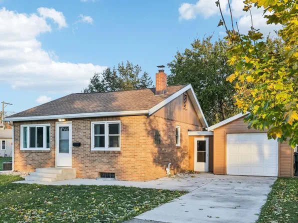 1114 Franklin St, Sauk City, WI 53583