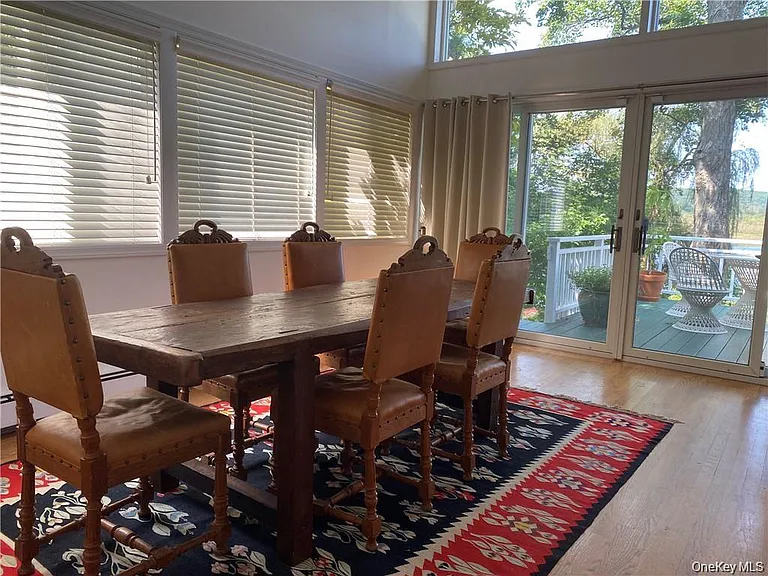 38 Bishop Park Rd — Photo 11