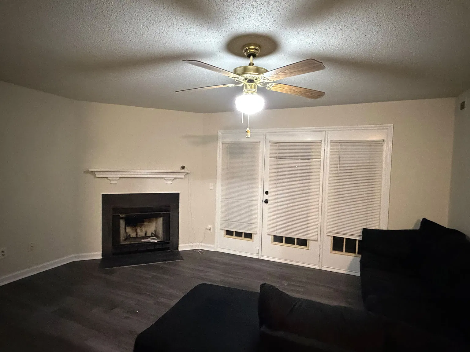 2 bed, 1044 sqft, $1,400 — Photo 2