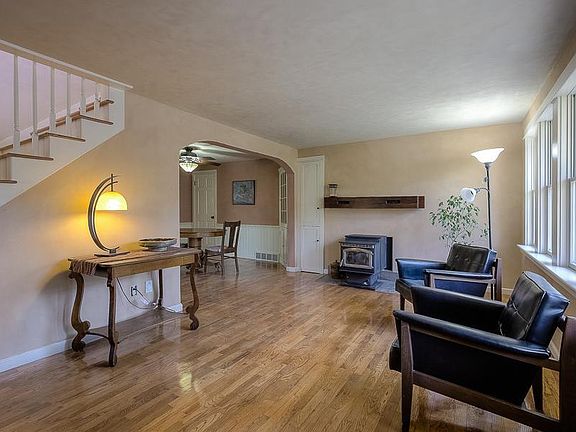 5th image of 8202 W 58th St