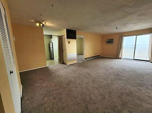 4th image of 115 W Squantum St APT 1106