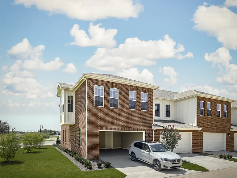 The Linden Townhomes — Photo 14