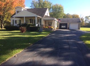 2110 Flaugh Rd, Fort Wayne, IN 46818