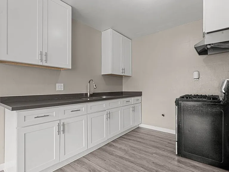 3845 Potomac Ave #11A — Photo 7