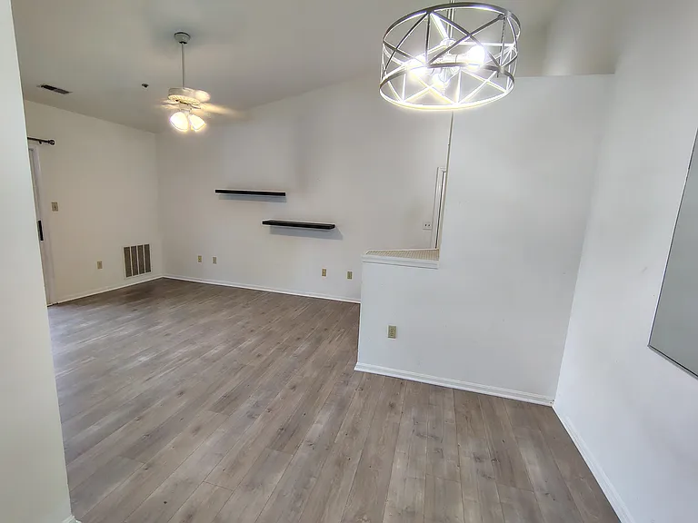 3847 Shadywood Dr #3B — Photo 7