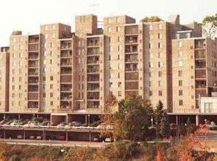 2120 Greentree Rd APT 306E, Pittsburgh, PA 15220