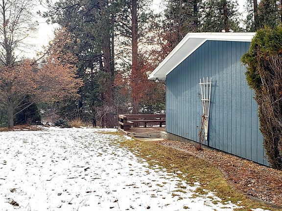 4th image of 6395 Pine Grove Ln