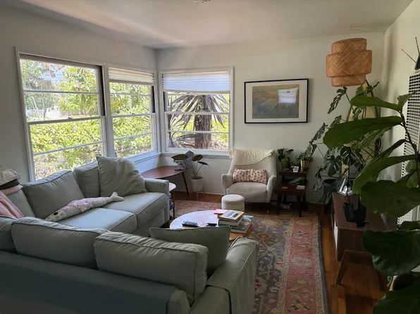 407 W Anapamu St #A, Santa Barbara, CA 93101