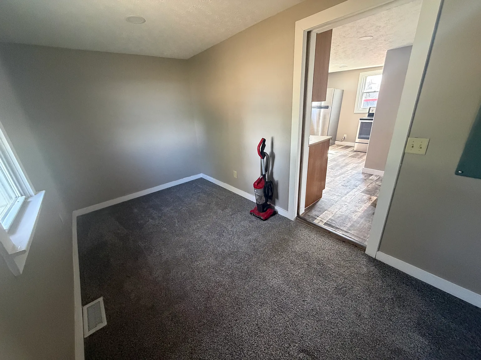 2 bed, 720 sqft, $1,350 — Photo 4