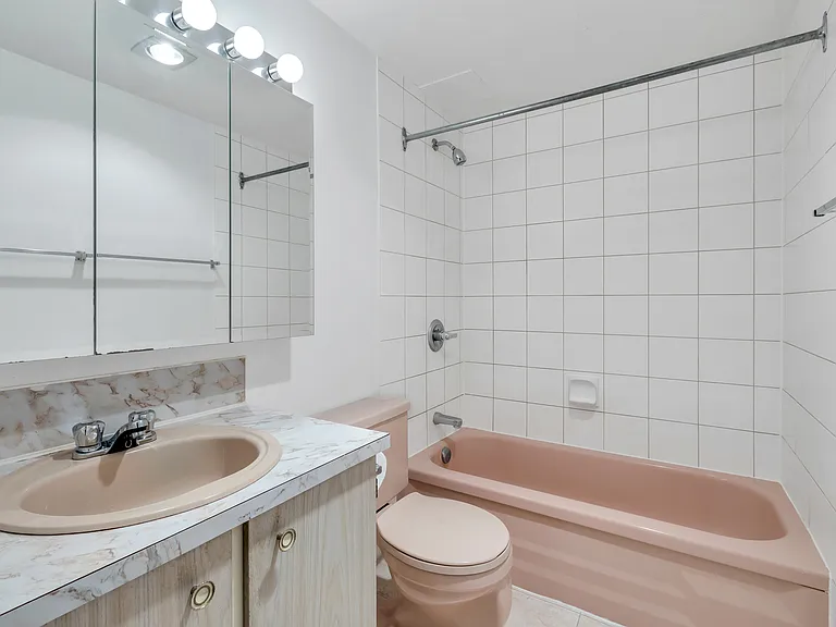 549 Dansey Ave — Photo 28