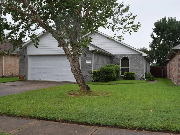 18130 Beaverdell Dr, Tomball, TX 77377