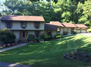 83 Oak Hill Rd, Westtown, NY 10998