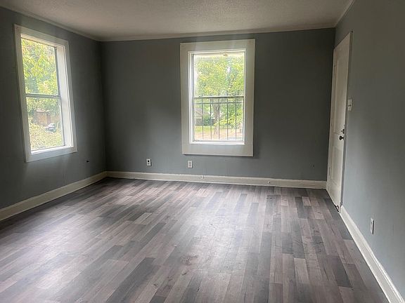24th image of 3581 Rockwood Ave