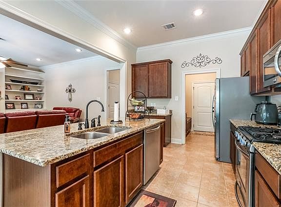 5th image of 166 Grand Lake Dr