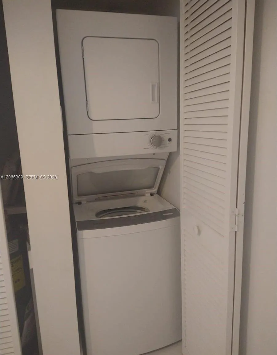 Marbella Condo — Photo 3