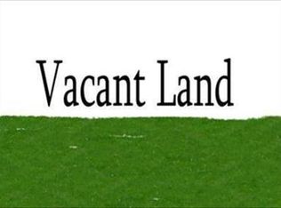 235 Hampton Manor Ln, Valparaiso, IN 46385